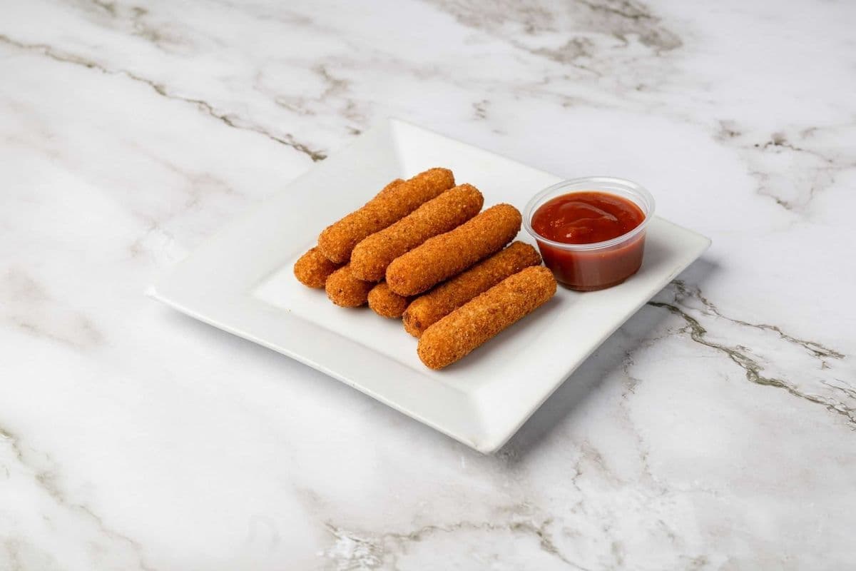 7. Mozzarella Sticks & Dill (8 Pcs)