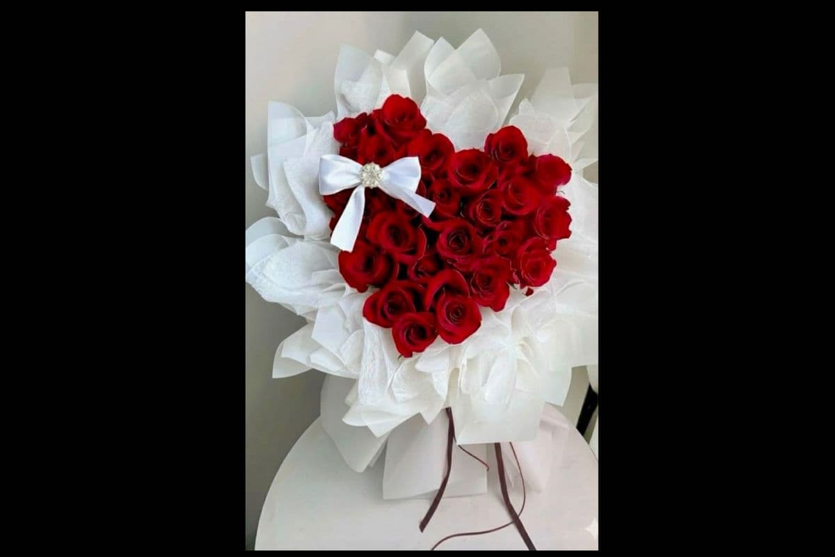 Valentine’s Day Heart-Shaped Red Rose Bouquet