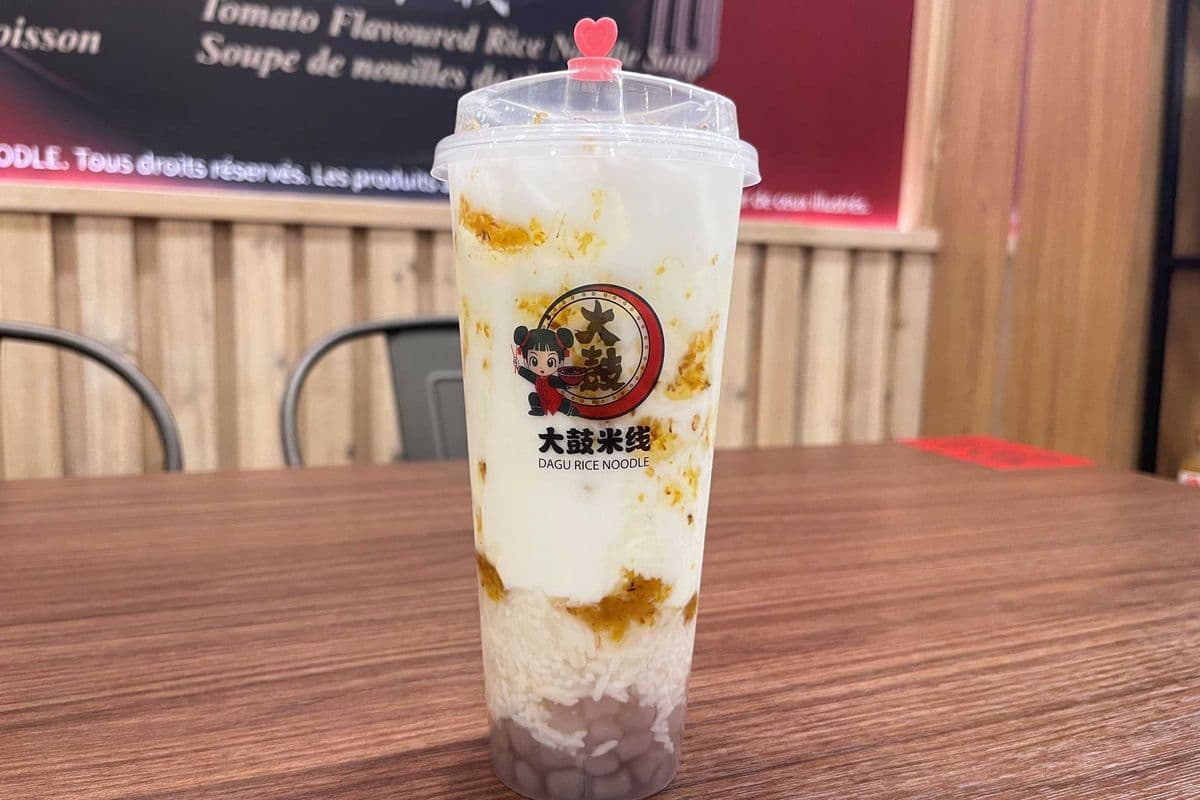 Osmanthus Latte with Fermented Rice / 桂花酒酿撞奶
