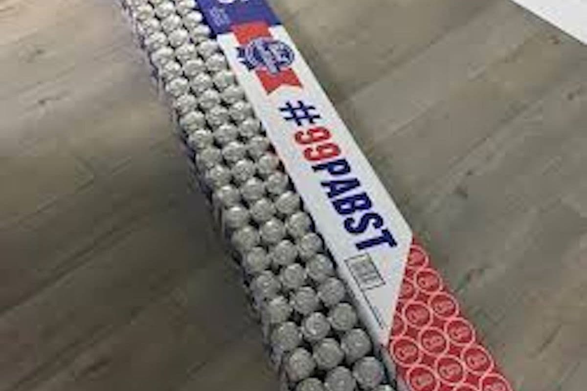 Pabst Blue Ribbon (99 Cans) (99 x 355)