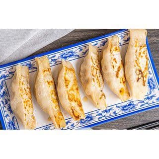 15 Pan Fried Chive& Pork Dumplings (6 Potstickers) / 鮮肉韭菜鍋貼 -15