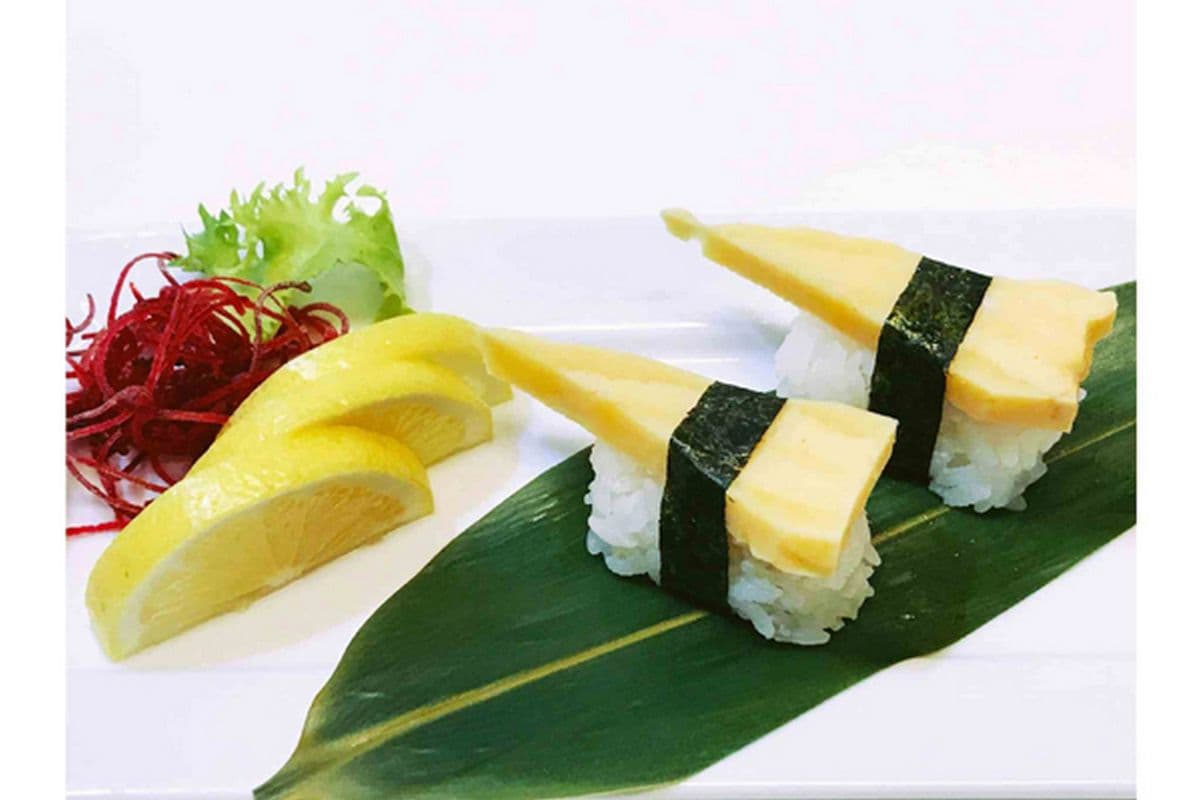 K14. Egg Sushi (2 pcs)