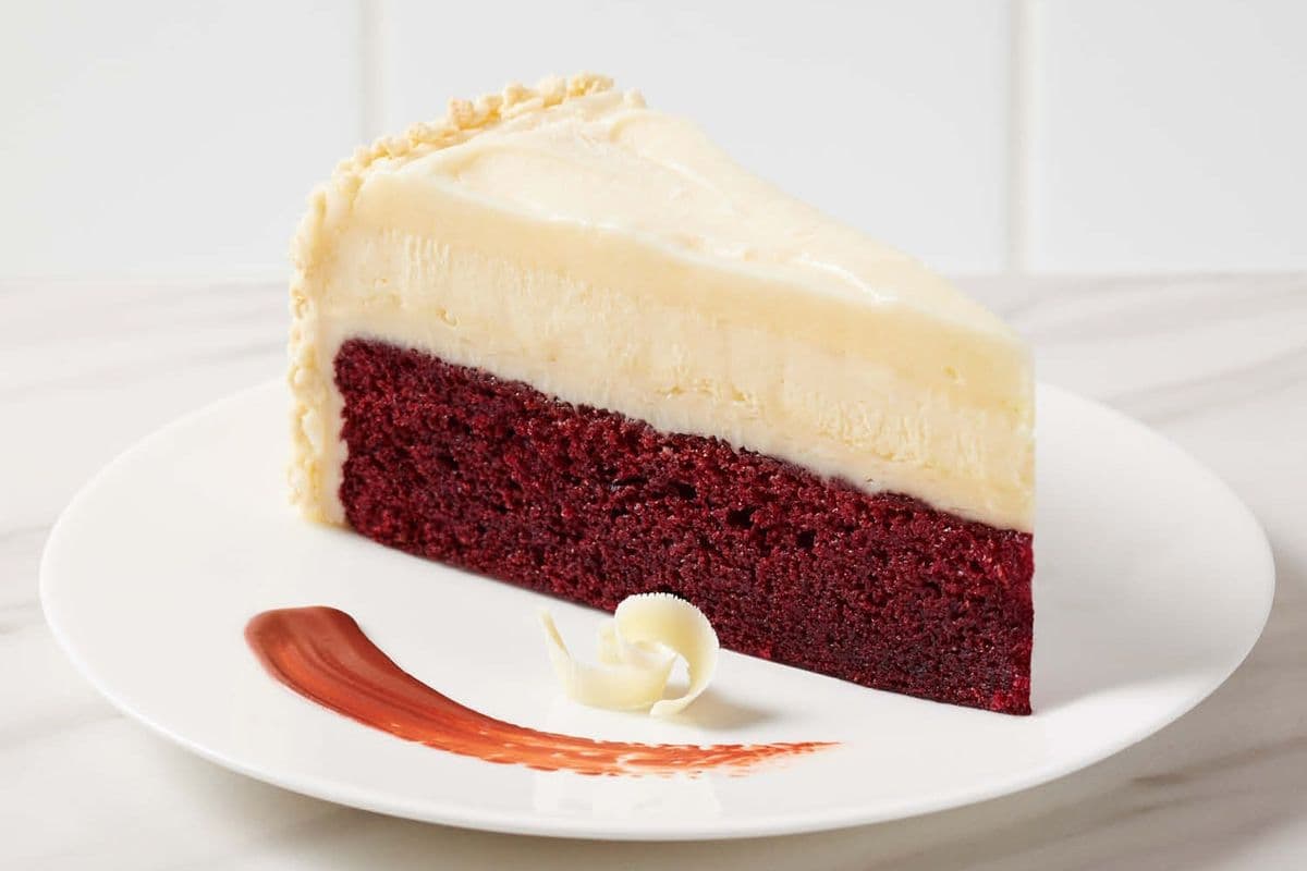 Red Velvet - Cheesecake Slice