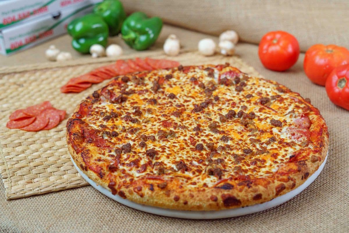 Large Pappa Leo's Favourite Pizza