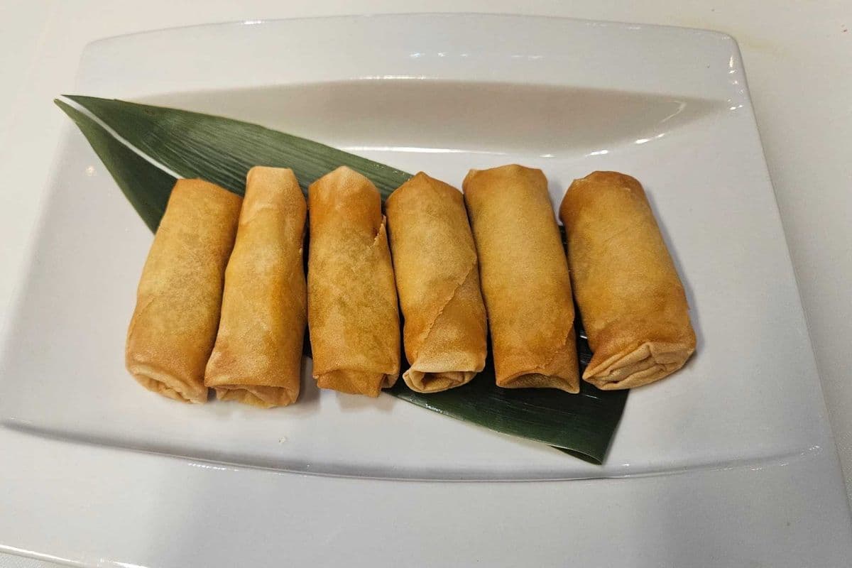 Spring Rolls (6pcs)
