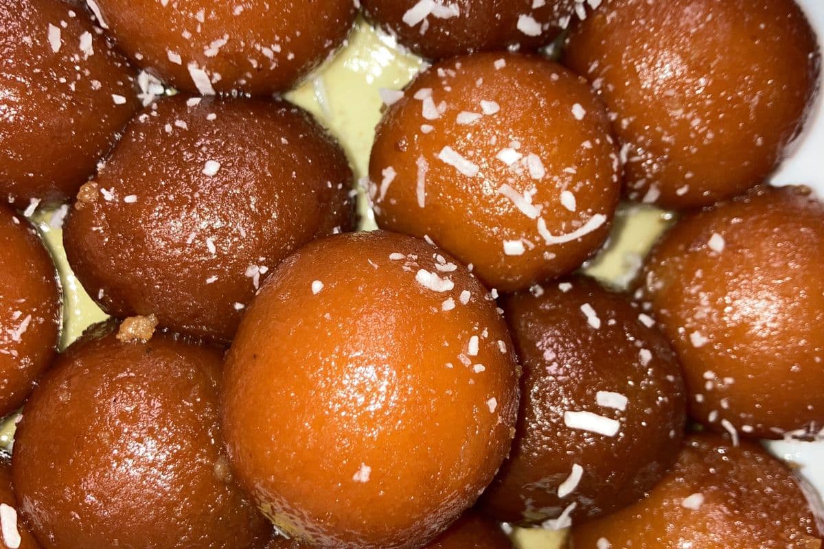 Gulab Jamun (1 Lb)