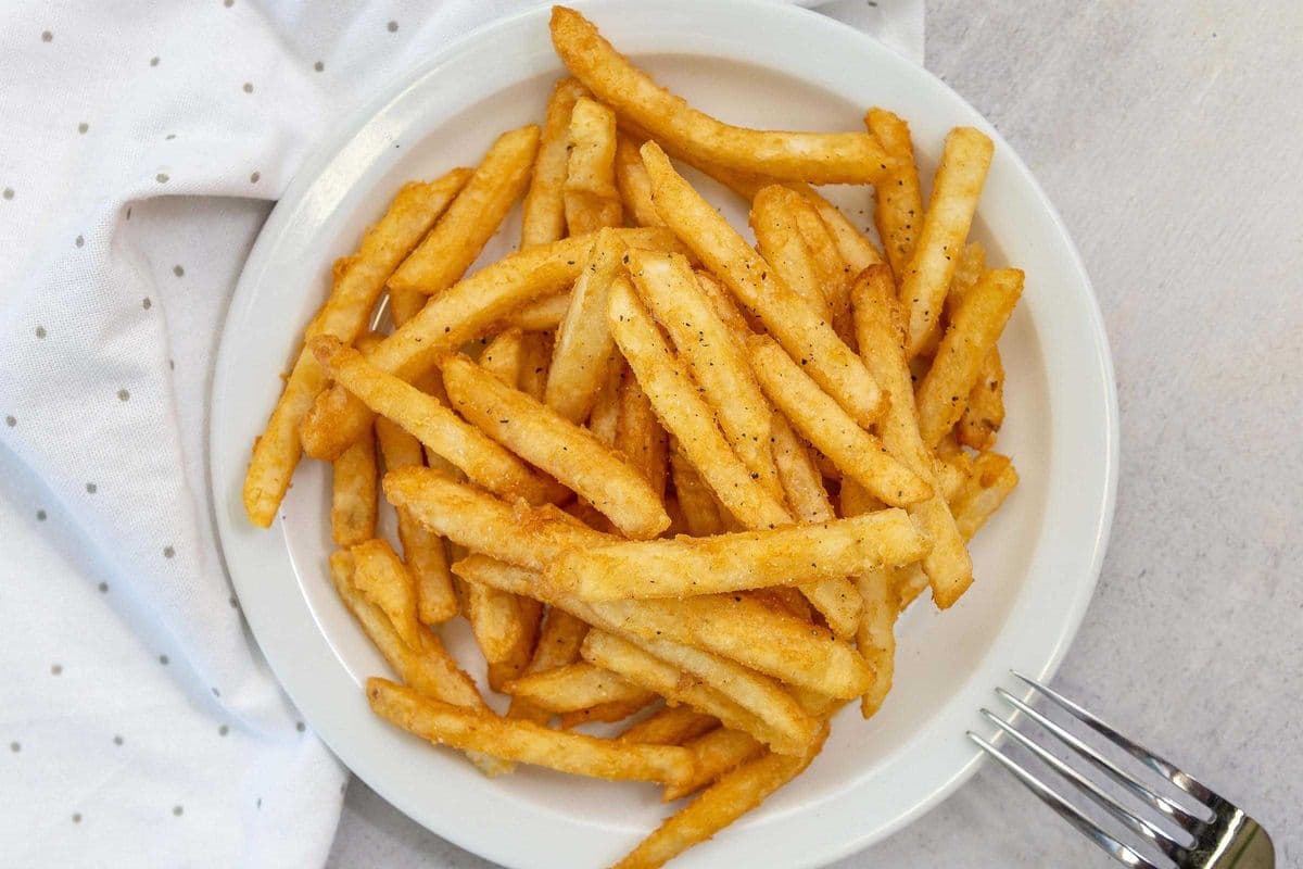Trois lbs de frites