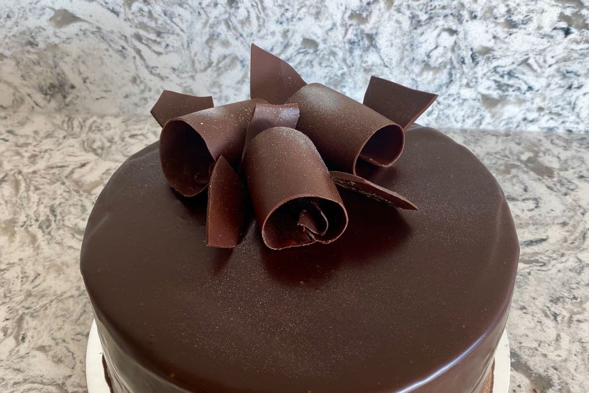 Chocolate Supreme (Eight inch)
