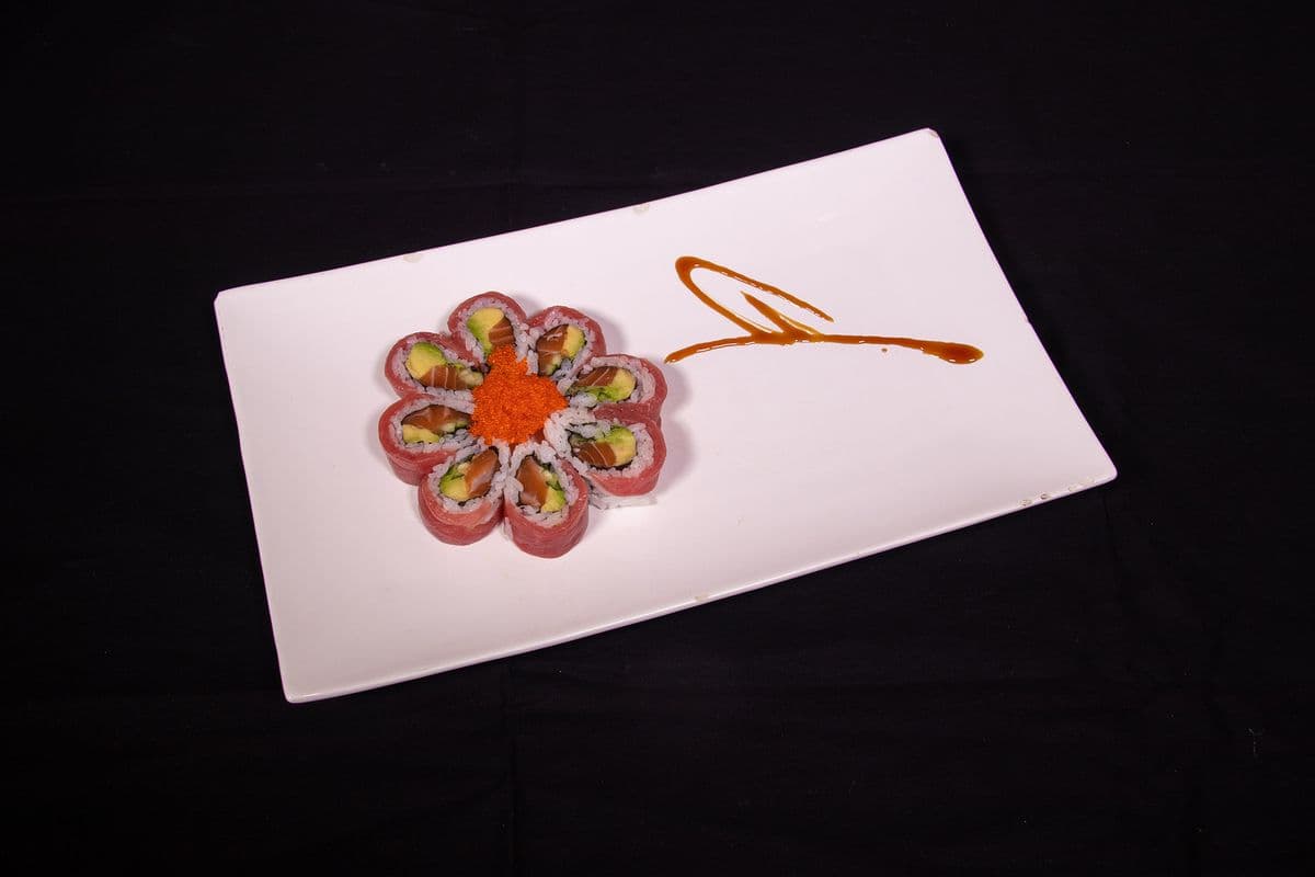 Sakura Roll (8 pcs)