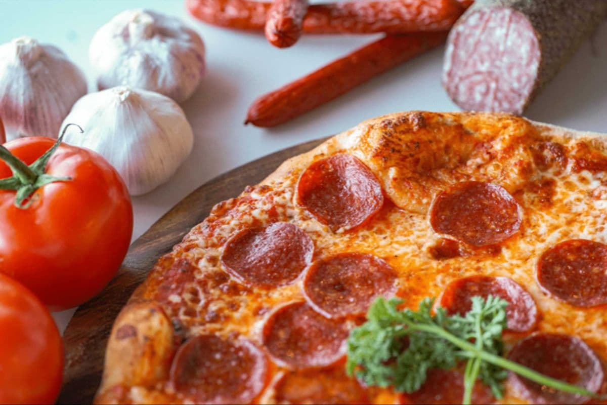 Medium (11") - Pepperoni Pizza