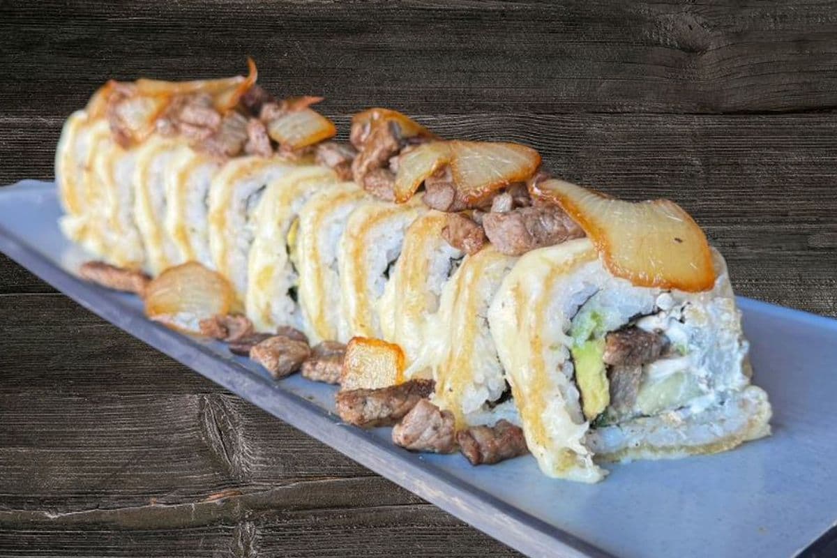 'NEW' Carne Asada crunch Roll (12 pcs)