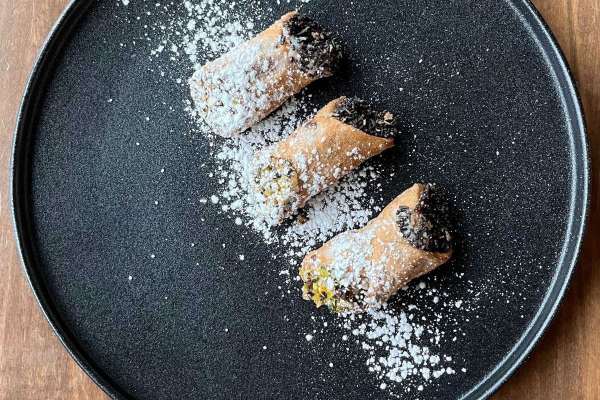 Baby Cannoli (3 pcs)