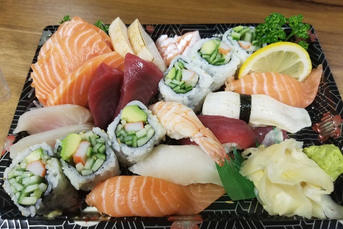 S8 Sushi and Sashimi