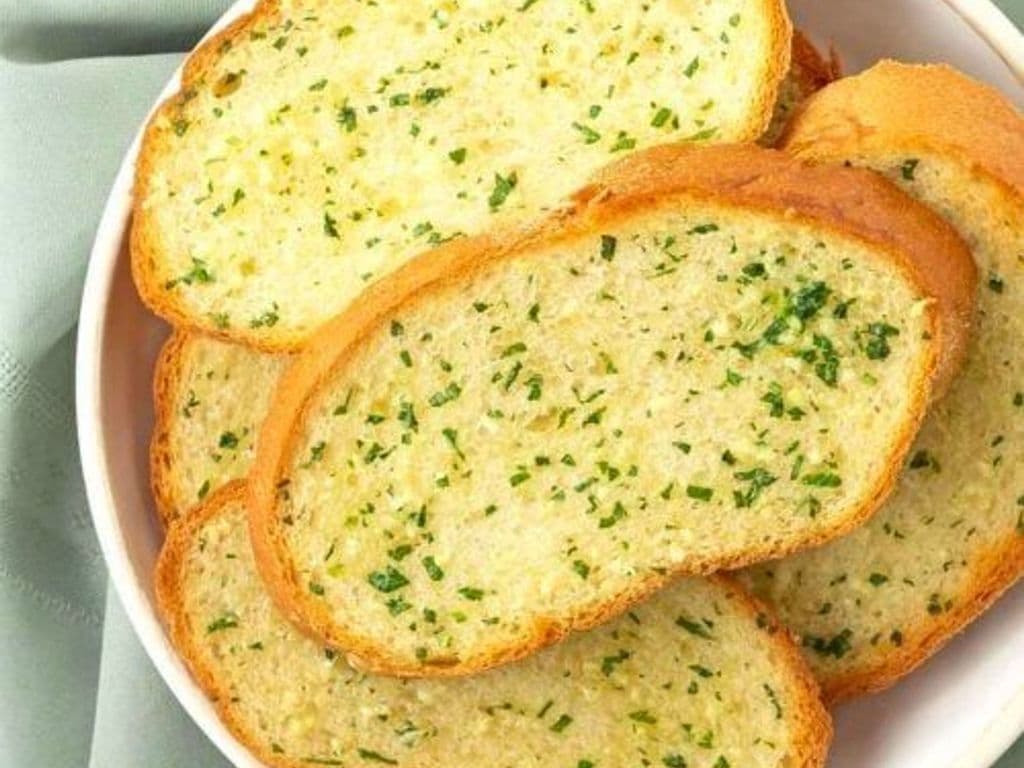Garlic Toast (2 Pieces)