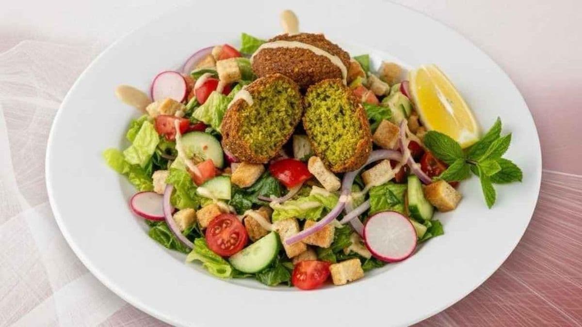 Falafel Salad