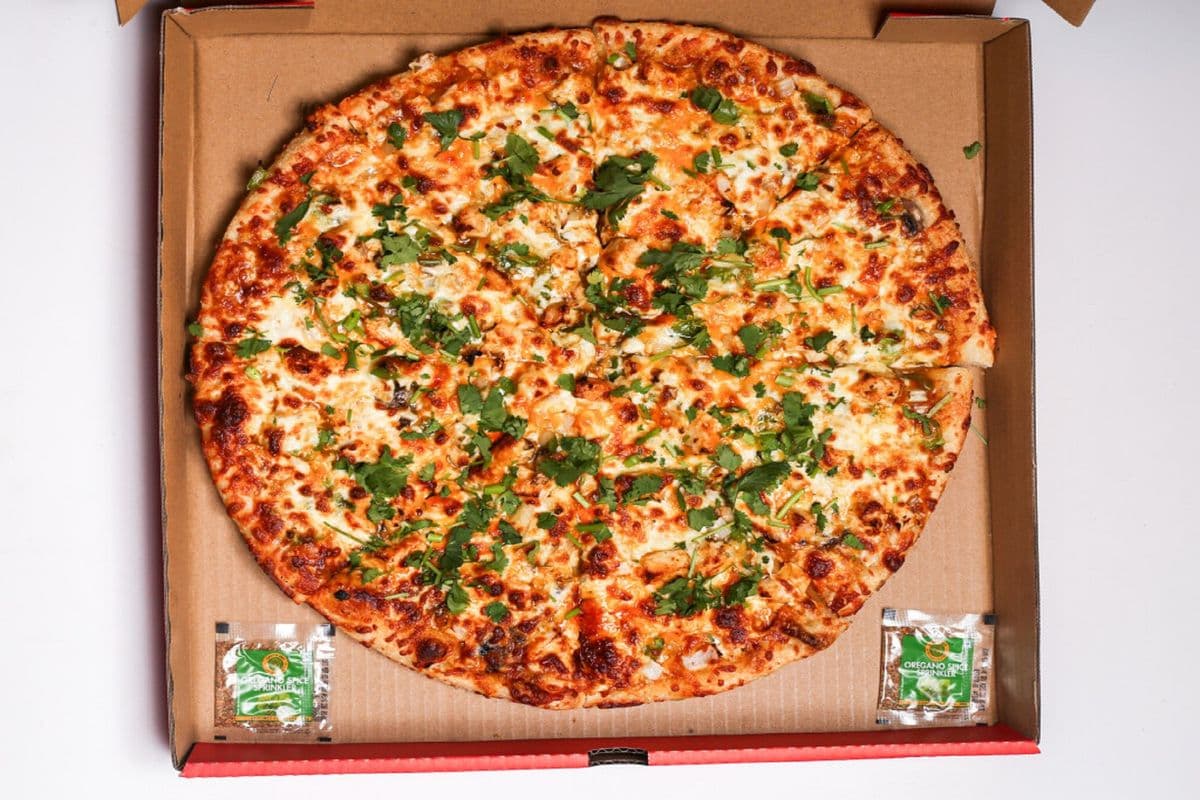 14'' Large Butter Chicken Pizza