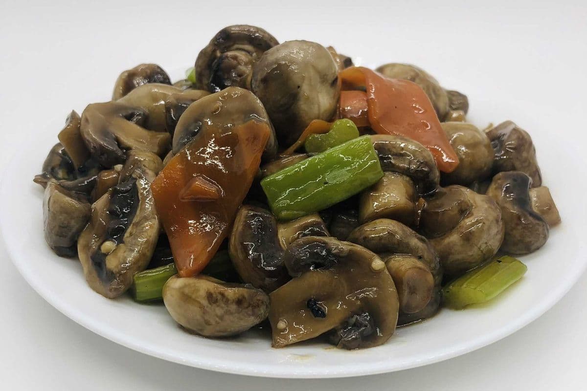 Mushroom Stir Fry (24 Oz)