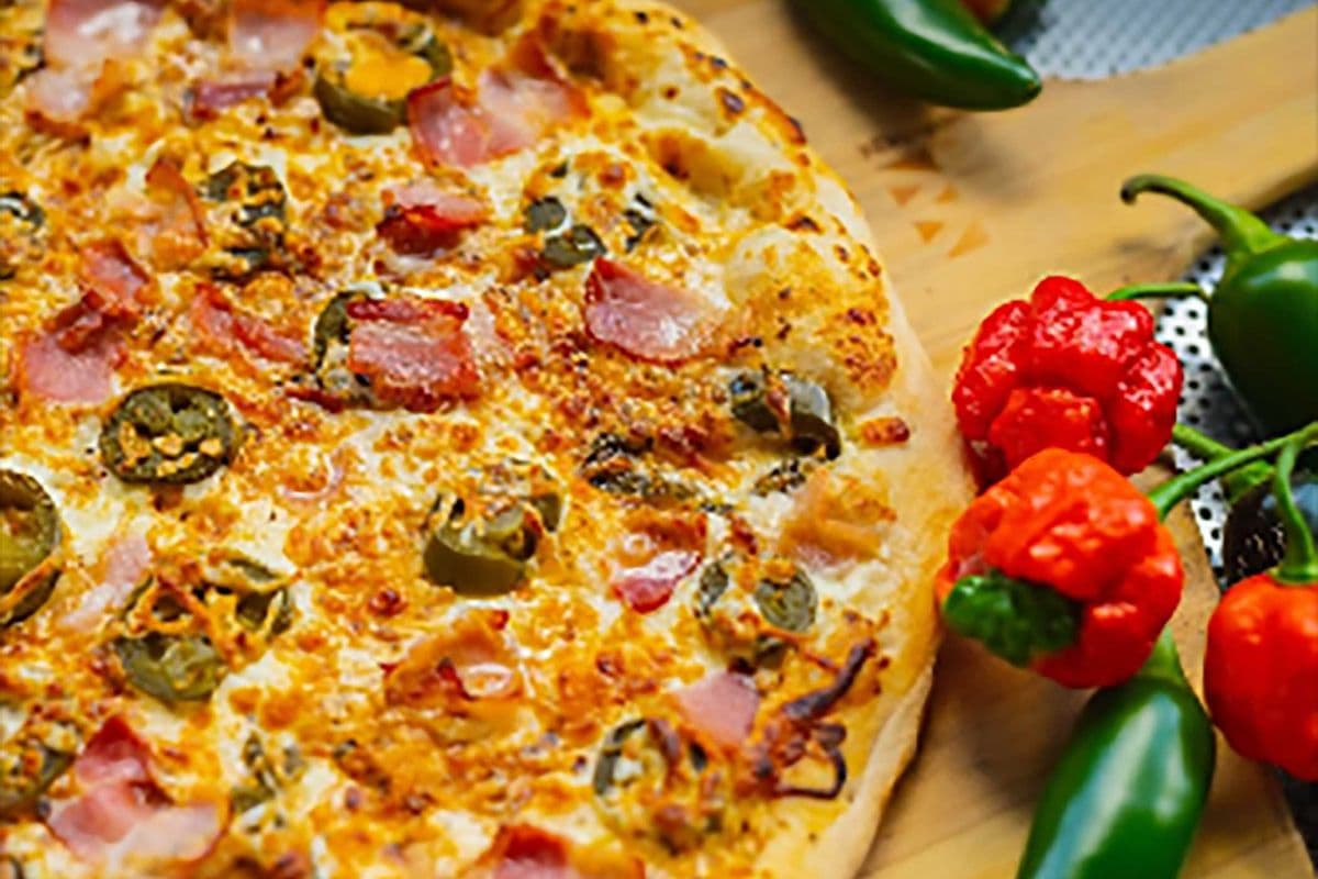 12" Jalapeno Popper Pizza (8 slices)