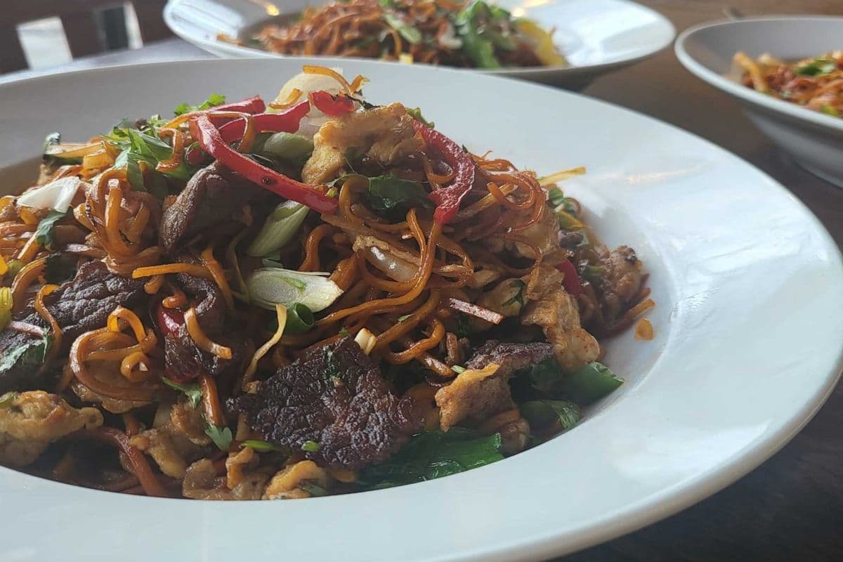 Beef Hakka Noodles