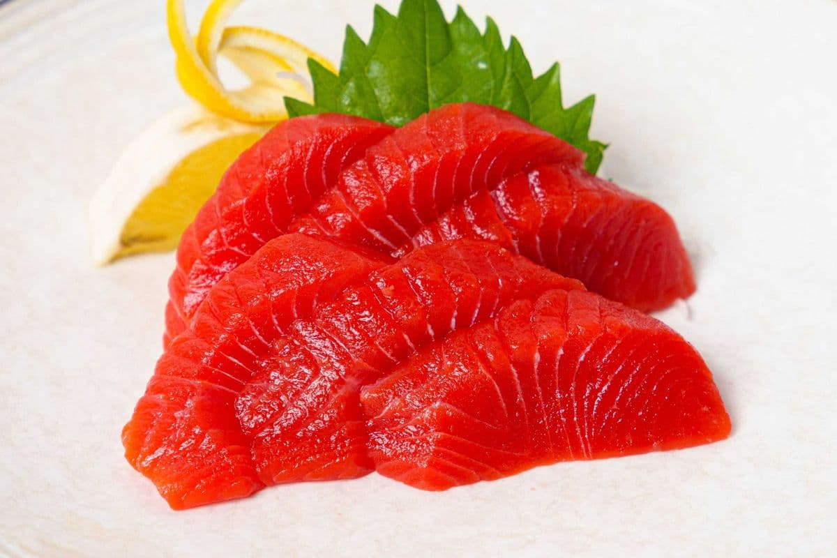 Wild Sockeye Salmon (Sake) Sashimi (6 pcs)