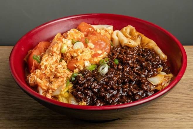 Tomato Eggs & Soy Bean Pork Noodles 西红柿鸡蛋炸酱双拌面