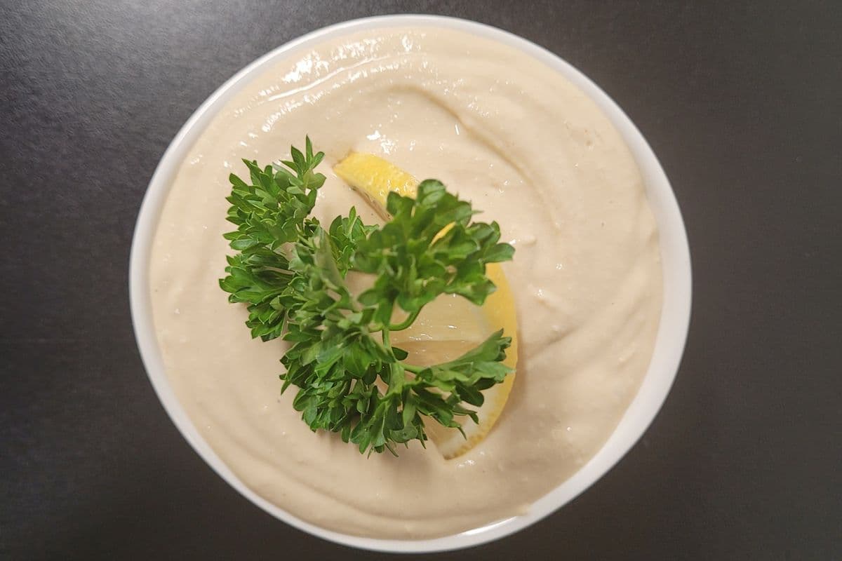 Medium Hummus