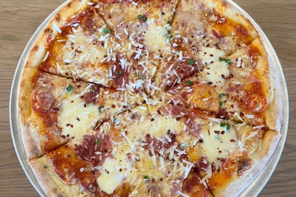 16" Maui Loop Pizza
