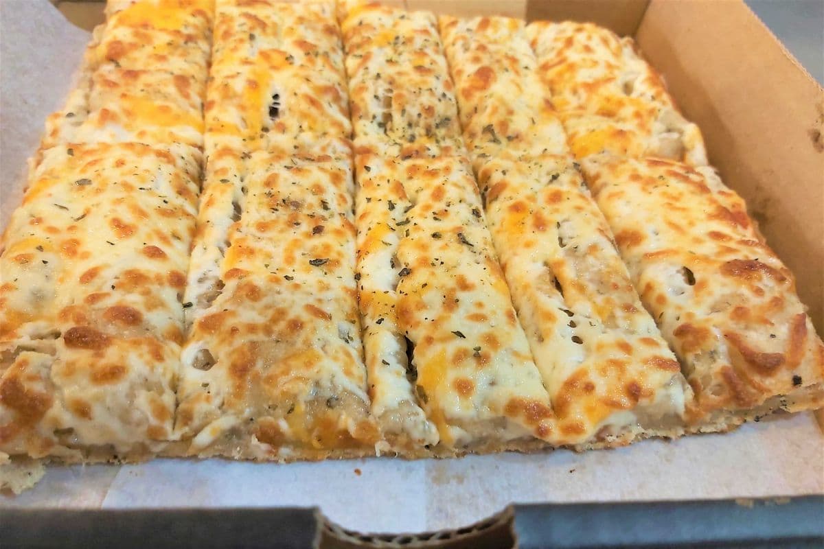 Cheese Bread with Marinara on the side