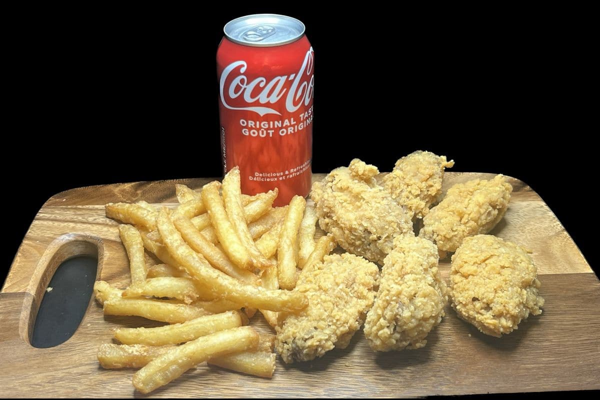 Crispy Wings Combo (One pound of Wings, Crispy Fries, and Drink)