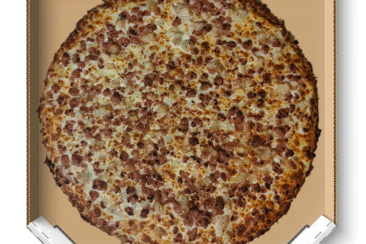 Medium Chicken Bacon Ranch Pizza