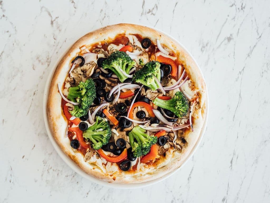 *NOUVEAU* PIZZA 10'' Jardinière. *NEW* 10" Garden pizza.