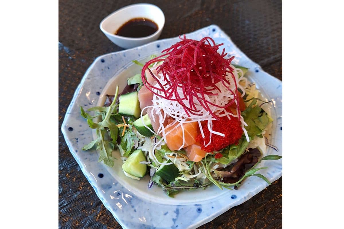 Sashimi Salad