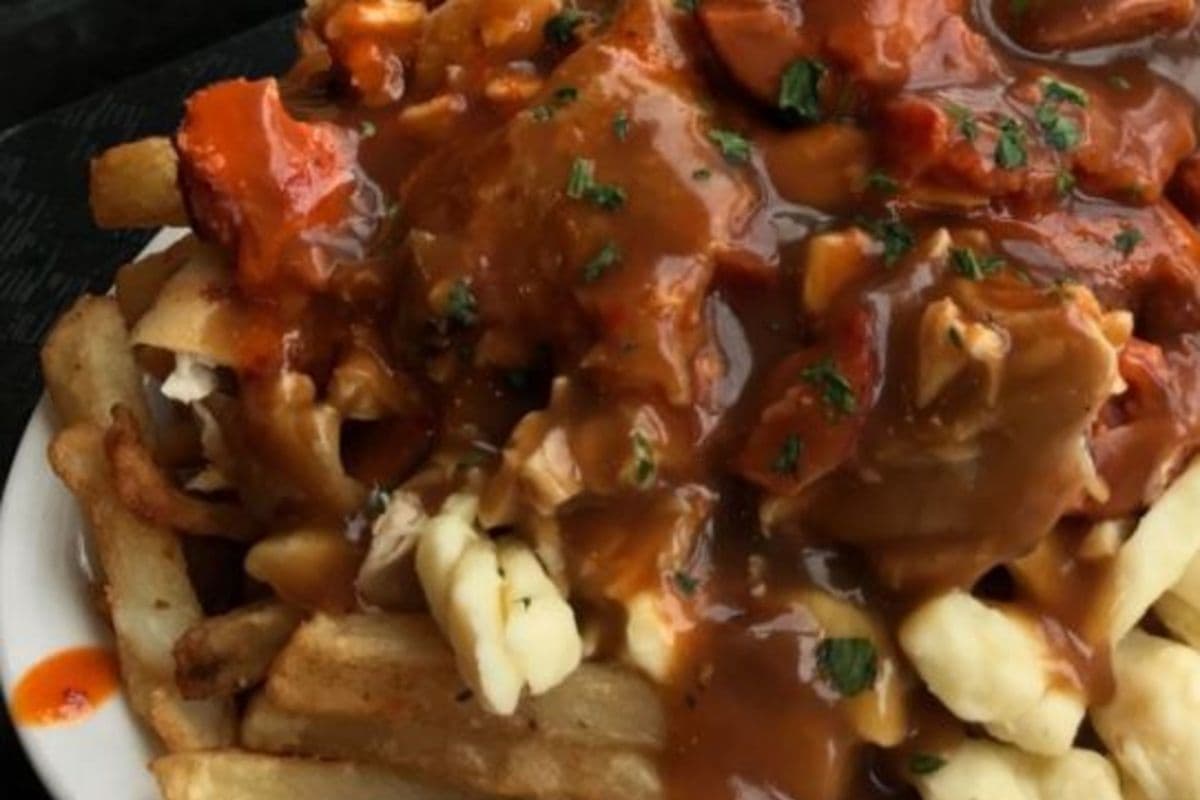 $15 Lunch Deal - Bistro High End Mumbai Spicy Specialty Poutine