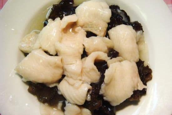 Sliced Fish with Wine Sauce