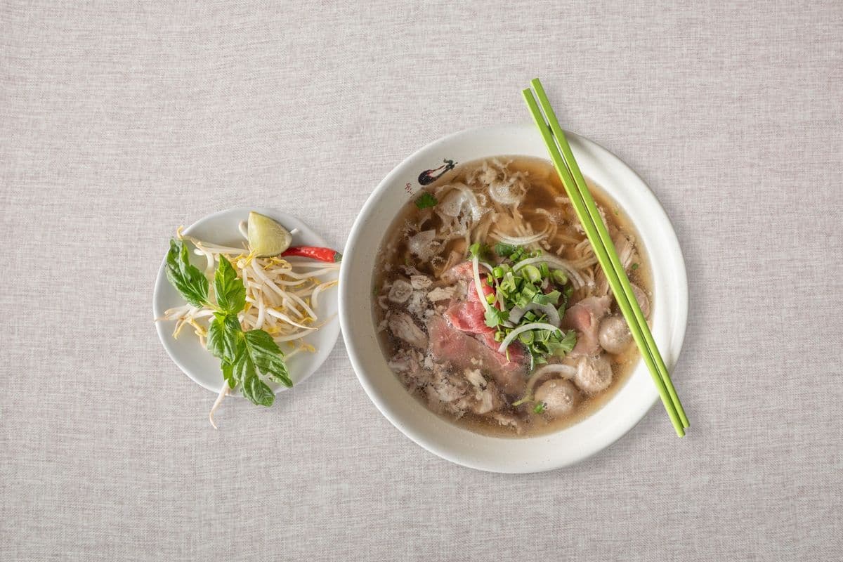 T1.Extra-large soupe au boeuf assorti / Extra-Large Assorted Beef Soup