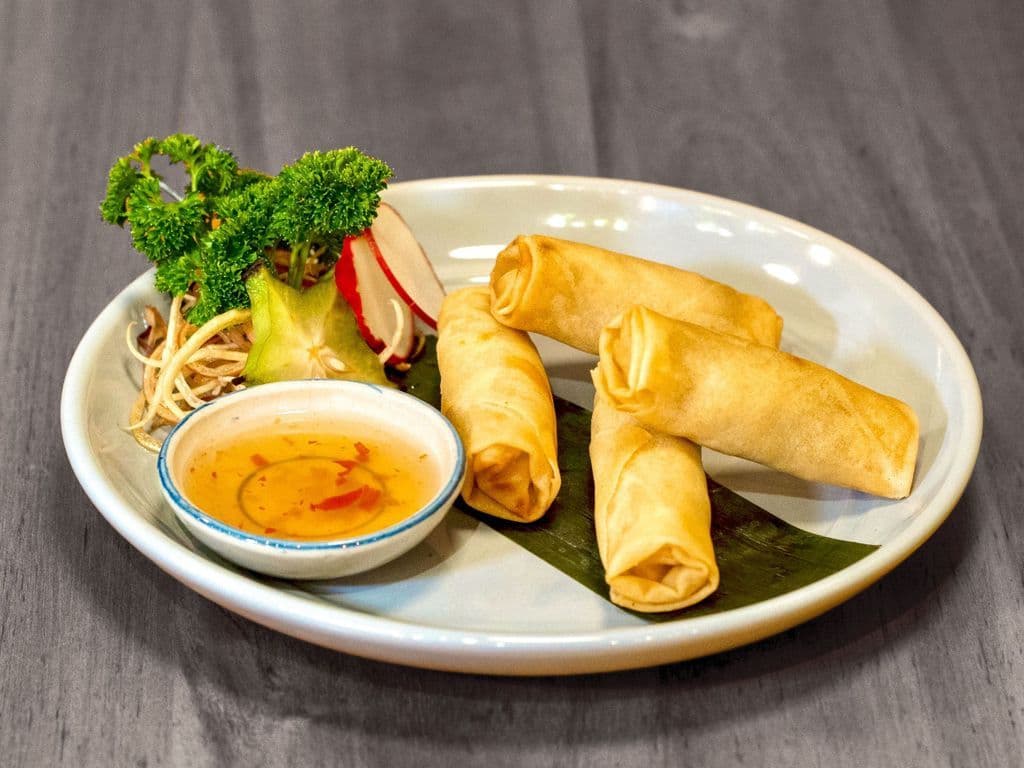 Veg Spring Roll (4 PCS)