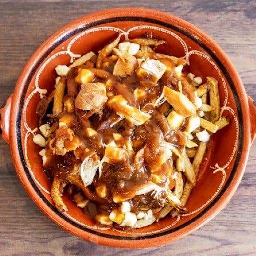 Poutine avec poulet / Poutine with Chicken