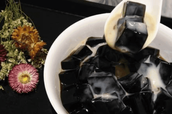 Jelly with Condensed Milk 龟苓膏