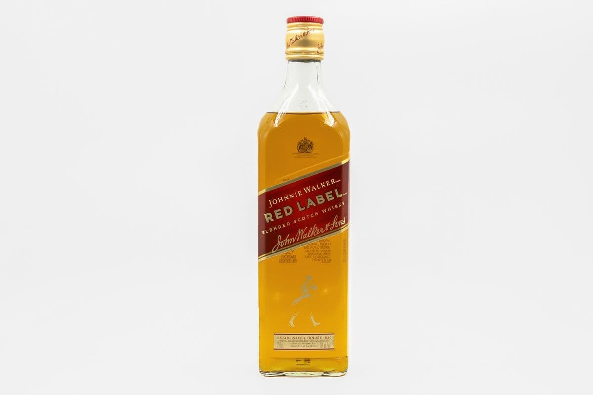 Johnnie Walker Red Label (750ml) (1 x 750ml)