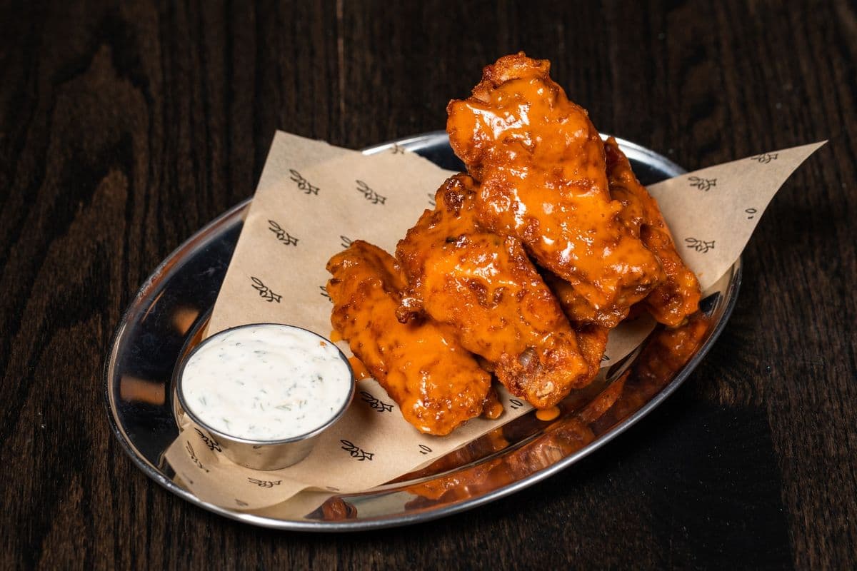 Wings (1 lb)