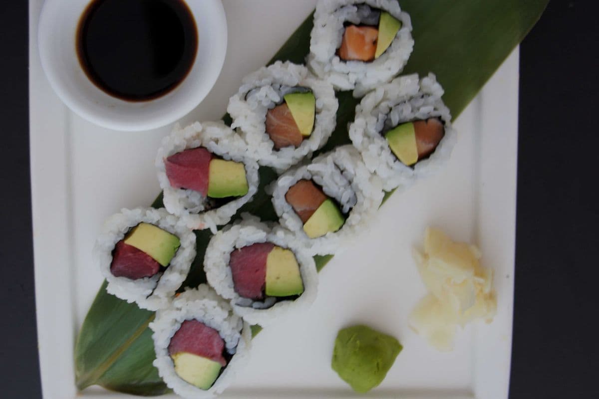 D3022 Avocado Roll (8 pcs)