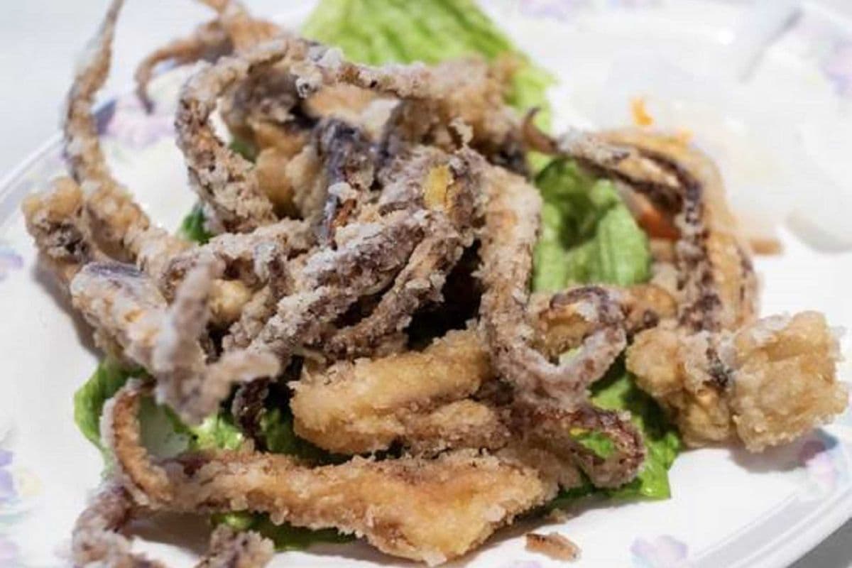 621. Deep-Fried Octopus Tail - Dac Muc Chien Don