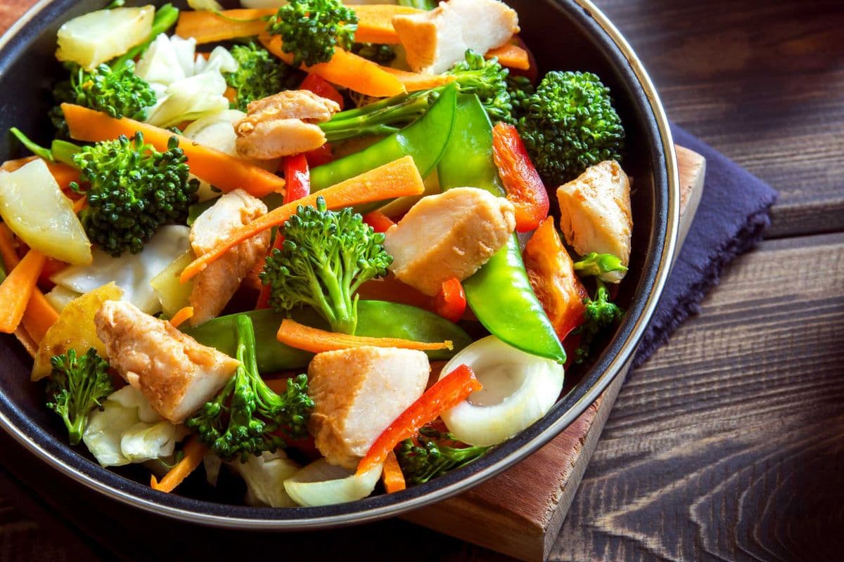 Stir Fry Vegetables with Grilled Chicken