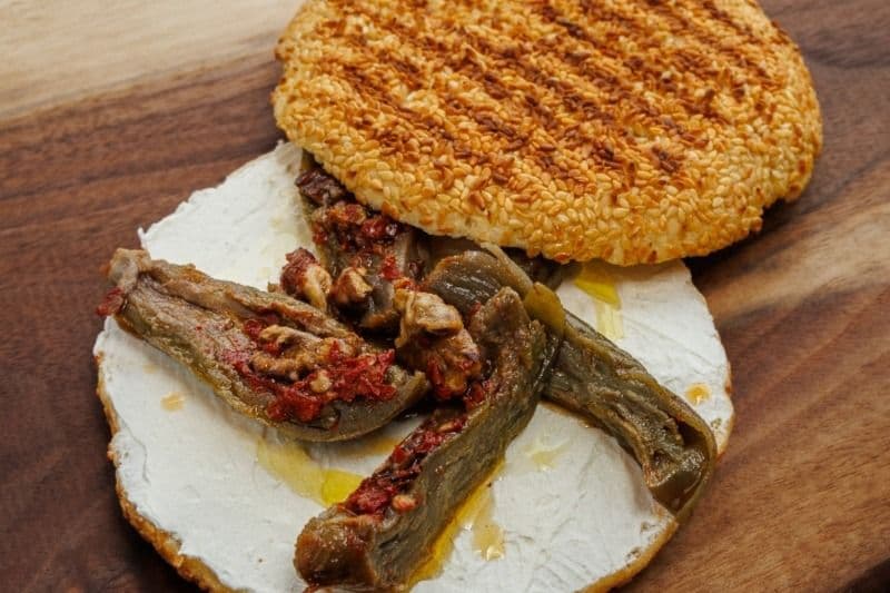 Labneh 'n Makdousss