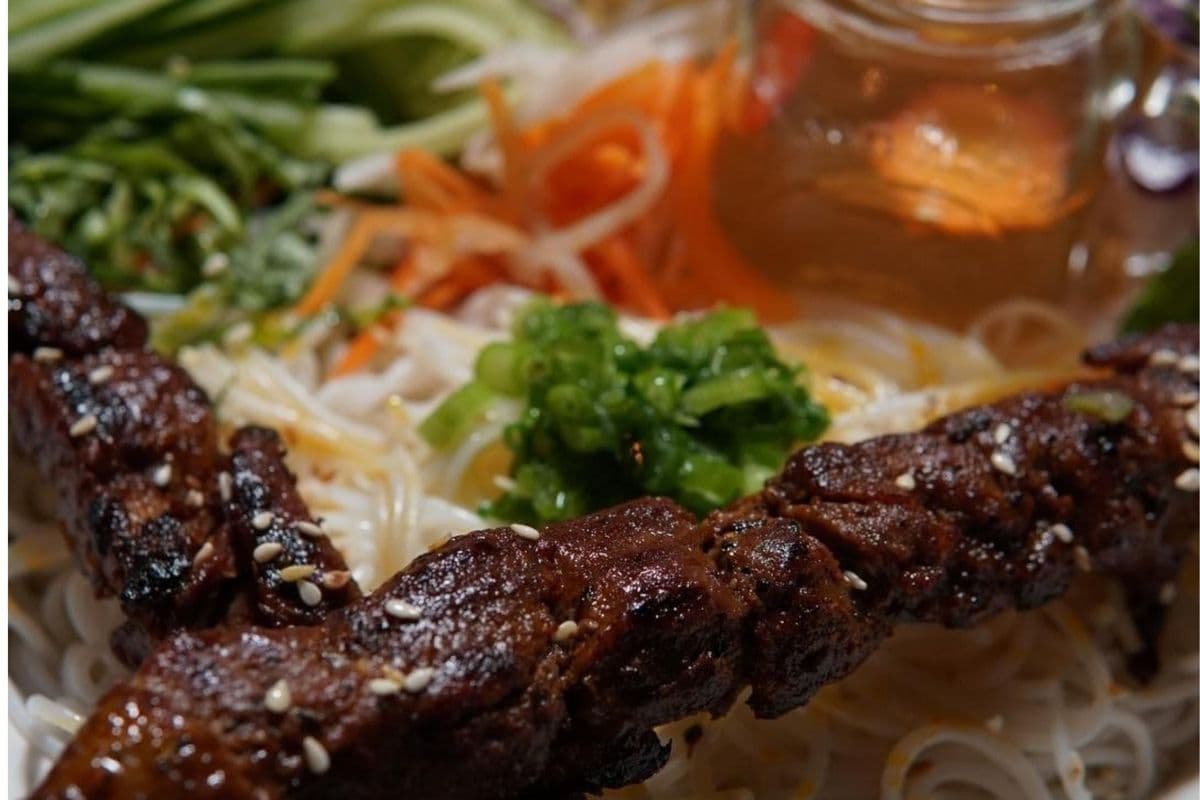 BBQ Chicken Vermicelli / Bun Ga Nuong