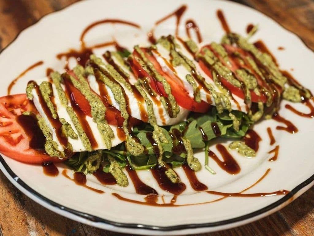 SALADE CAPRESE/ CAPRESE SALAD