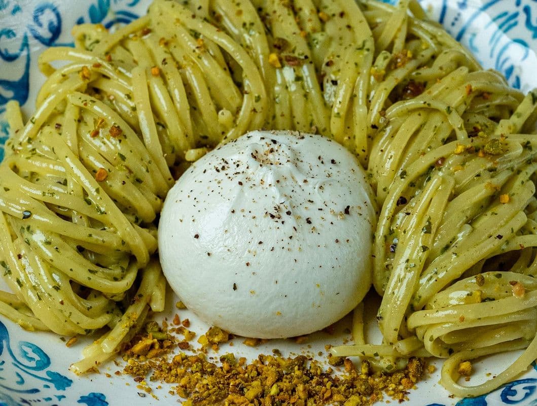 Linguini pesto-pistache Buratta