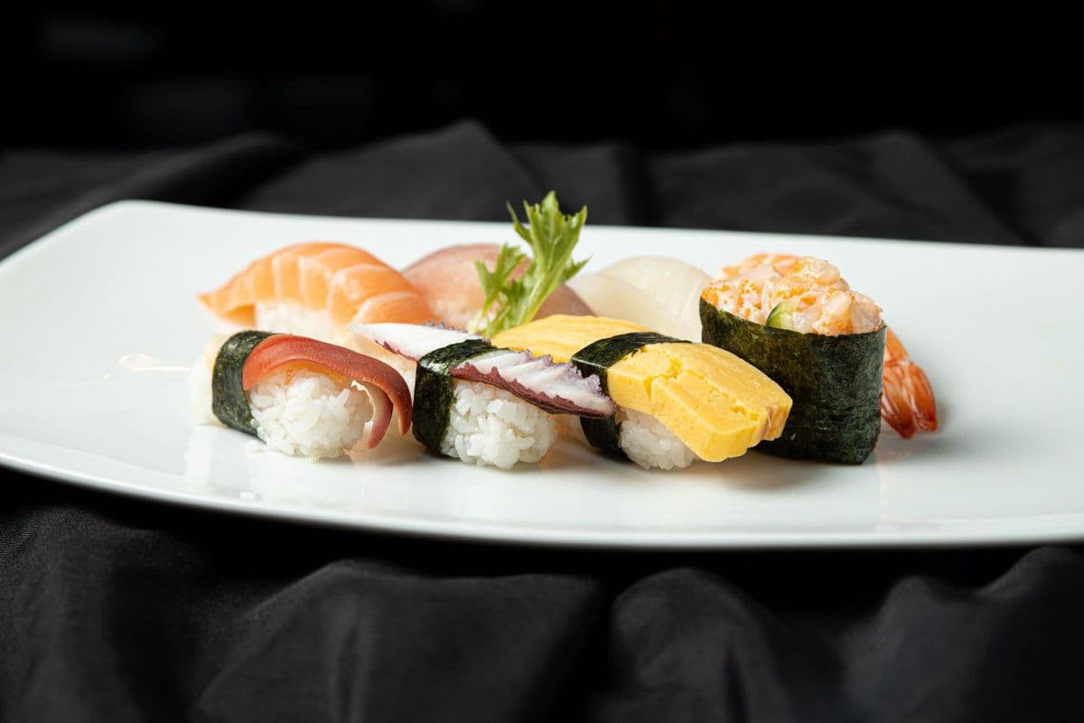 Nigiri Combo (8 pcs)