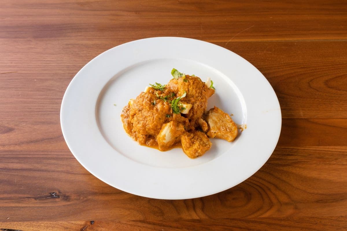 Butter Chicken Samosa Plate