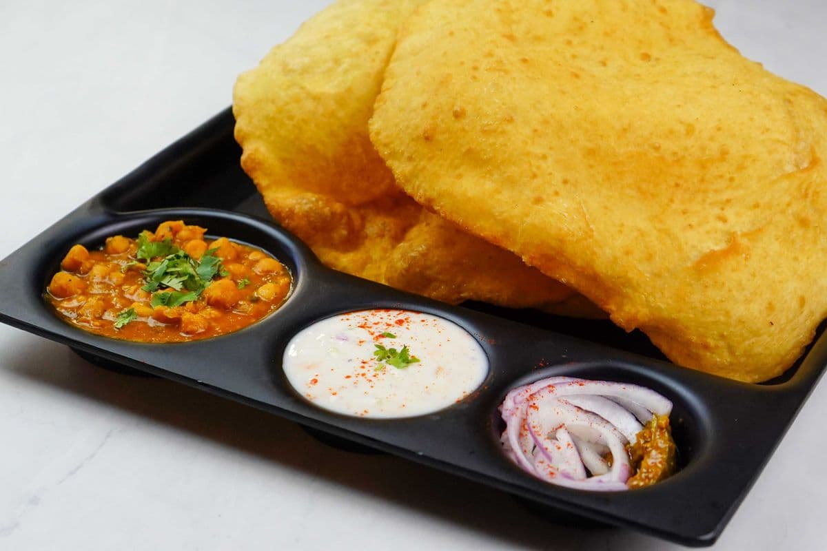 Chana Bhatura